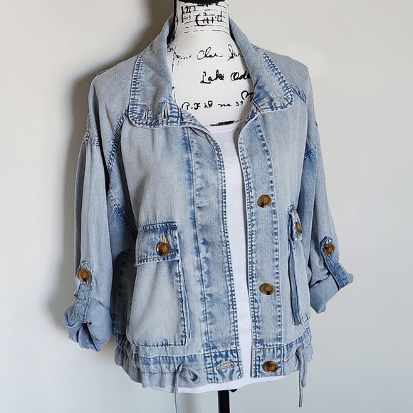 Blank NYC Button Faded Distressed Denim Jacket with Roll Tab Sleeves NWT - Picture 3 of 12